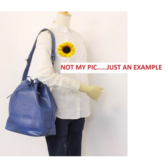 Authentic Large Louis Vuitton Noe Epi Leather Blue - Picture 8 of 8